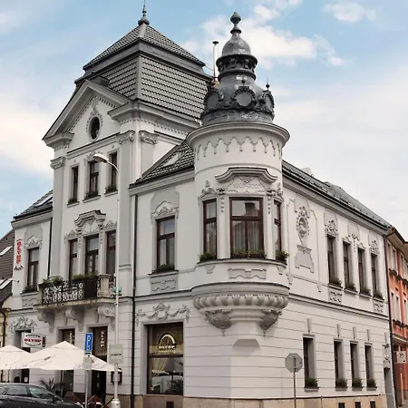 Olymp 게스트하우스 Komárno